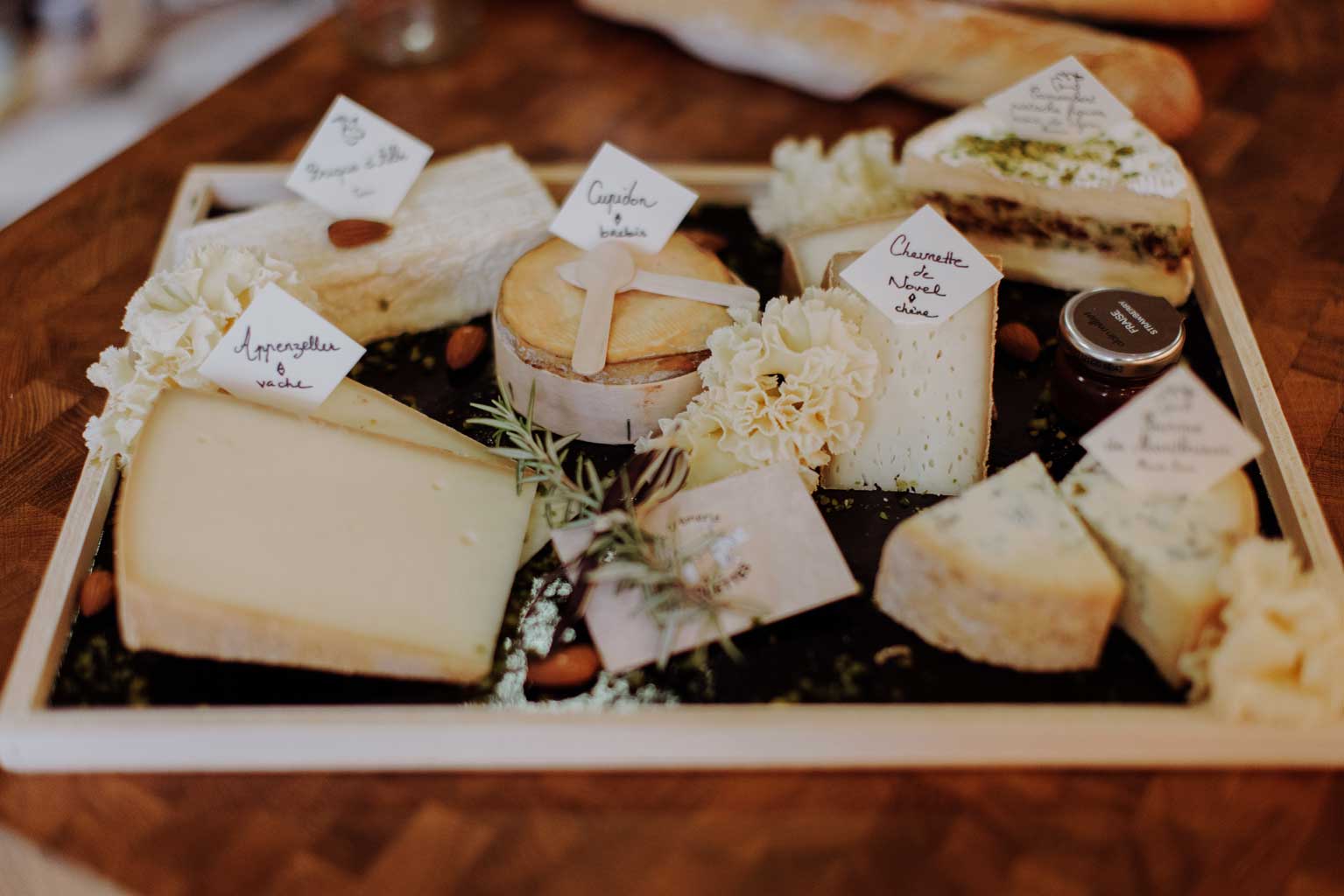 Plateau à fromage publicitaire avec ustensiles Brie - Cadoétik